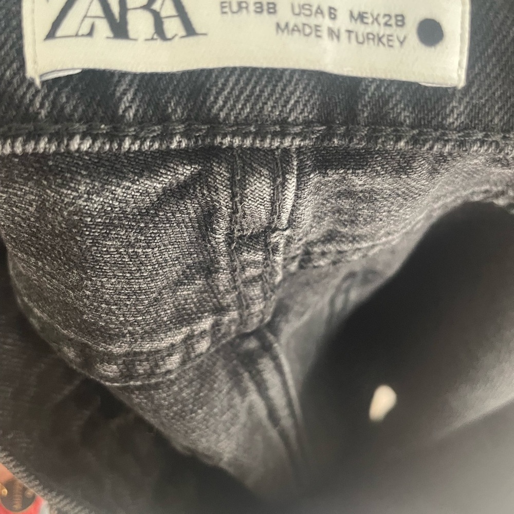 ZARA Black Jeans - Picture 3 of 3